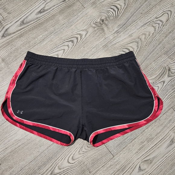 Under Armour Women's Black Shorts with Pink and Blue Trim - Picture 4 of 9